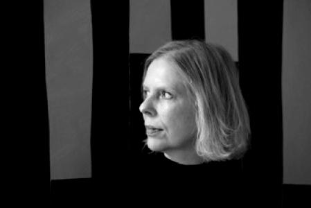ART COMPASS-Galerie-kajetan-Berlin-Portrait-Bettina-Blohm-Foto-Angelika-Platen-blackwhite