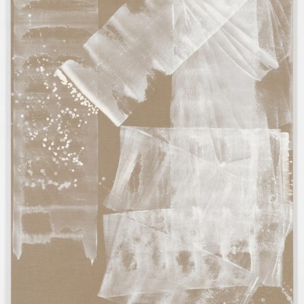 Shila Khatami | Strokes | 2022 | 240 x 170 cm | Rabbit glue on canvas / Hasenleim auf Leinwand | Courtesy Shila Khatami & Galerie kajetan | Photo: Roman März
