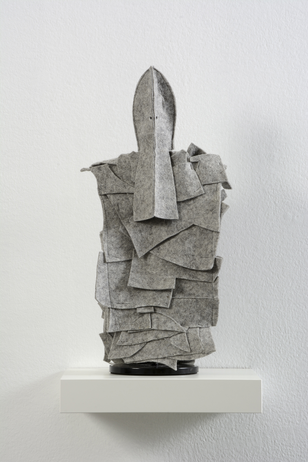 Ursula Sax | Miniature Körper-Maske/ Body Mask (Kriegerpapst/ Warrior Pope) no. 1/15 (+2) - Image 1