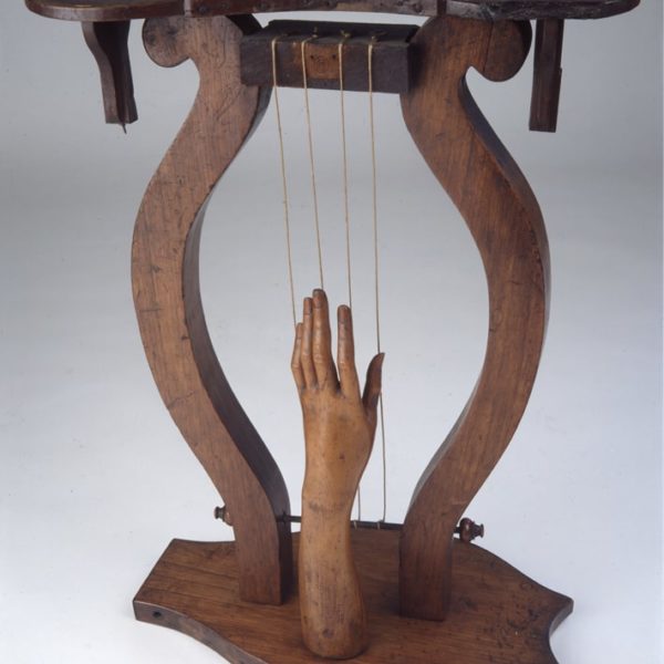 ART COMPASS-Joostens_Objekt Dada_um 1922-min