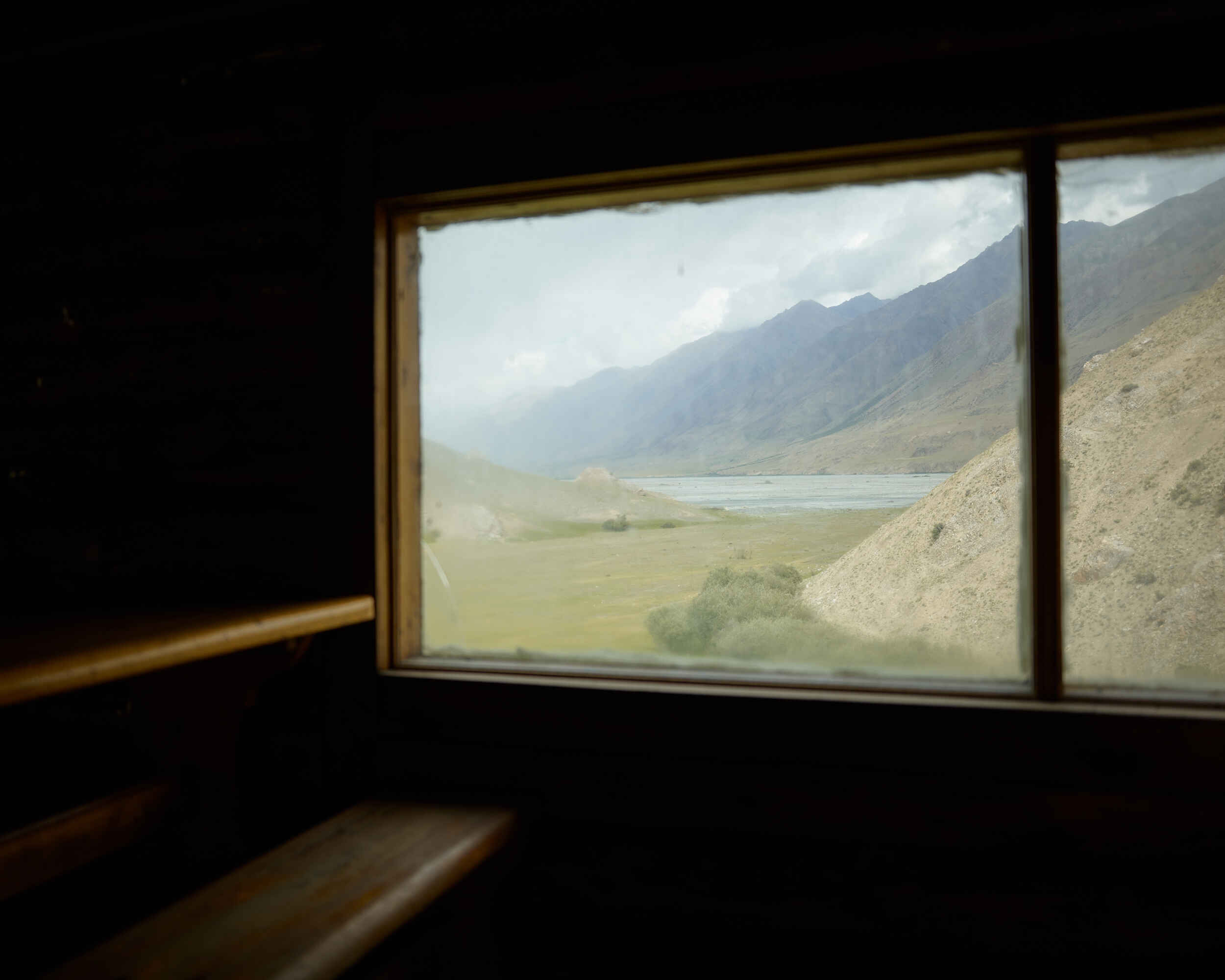 ART COMPASS - CSR ART - Louise Amelie - Kyrgyz View ART COMPASS - CSR ART - Louise Amelie - Kyrgyz View