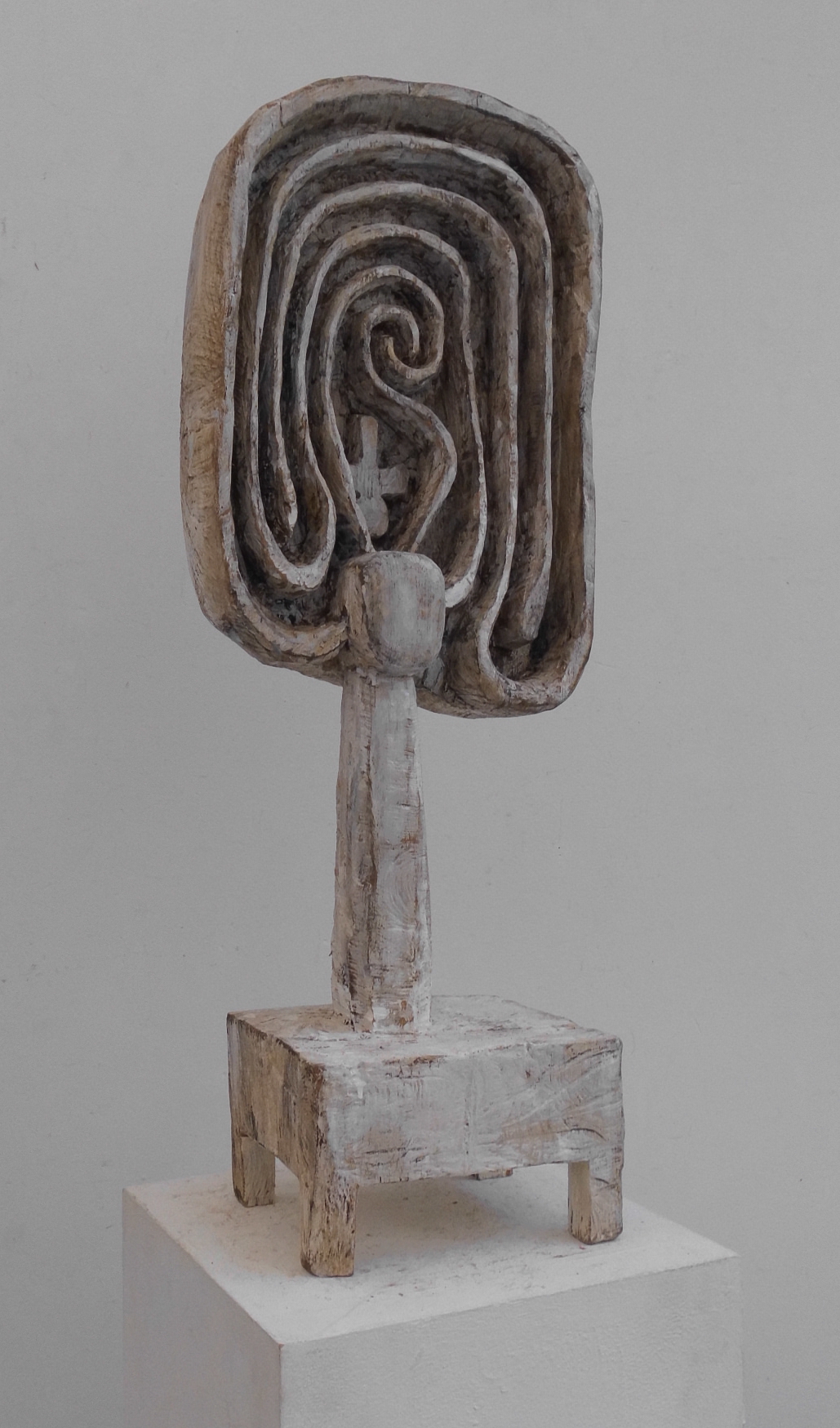 KLAUS HACK|Labyrinth|2020:2023|Eiche,weiß gefasst|99x37x25cm KLAUS HACK - Labyrinth - Image 1