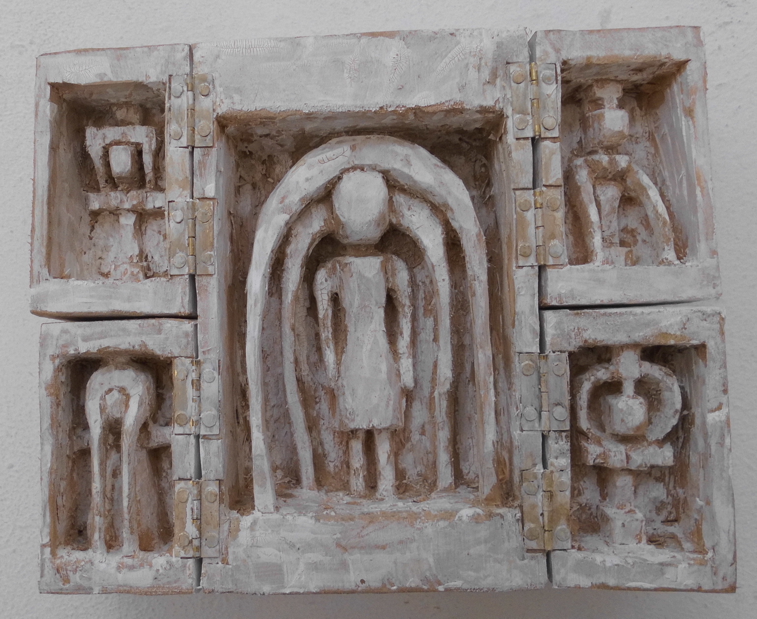 KLAUS HACK|Reisealtar|2023|Linde,weiß gefasst|15x18,7x4cm KLAUS HACK - Reisealtar - Image 1